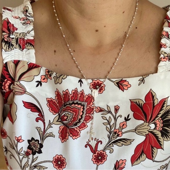 Medium 0.925 Sterling Silver Rosary necklace 4 mm
13 1/4 “ long approximately - Picture 9 of 11